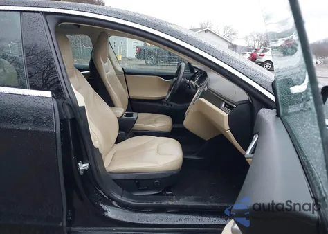 2014 Tesla Model S P85 из США, поврежденный, VIN 5YJSA1H1XEFP38101